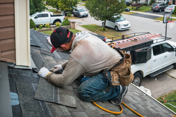 Professional Roofing technician working in Yates City, IL